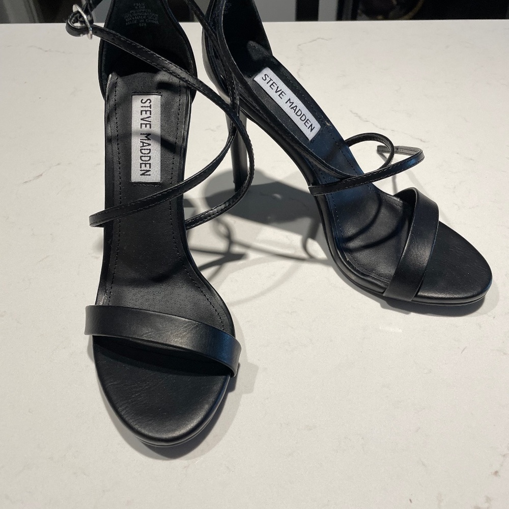 Steve Madden Feliz Heels
